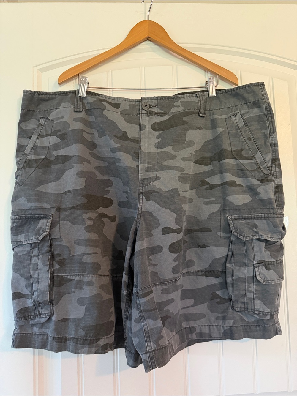 Faded Glory CAMO Cargo Shorts Size 46